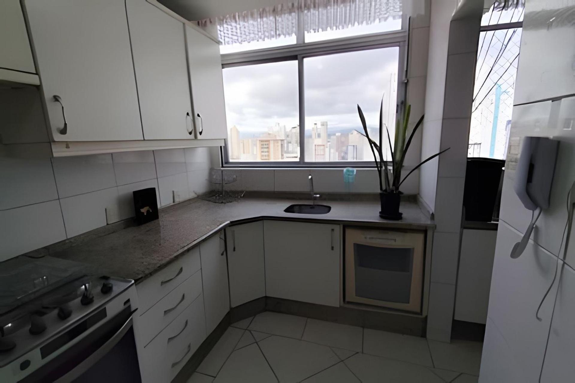 Apartamento Av - Coracao De Balneario Camboriu! Ed Imperador *